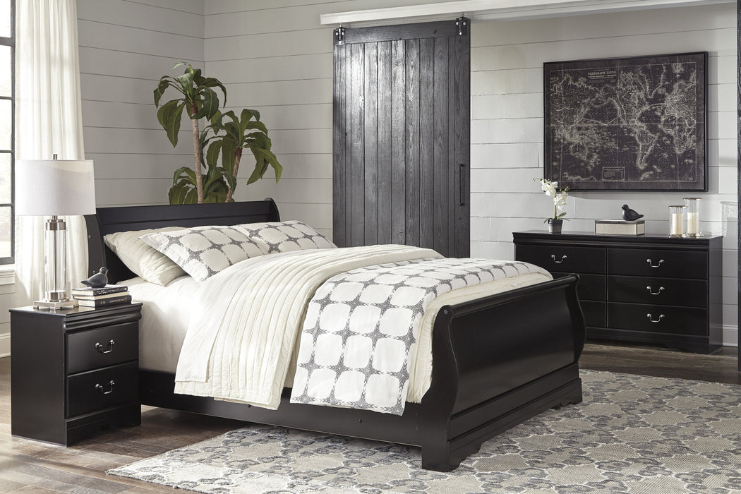 Huey Vineyard Black Sleigh Bedroom Set - Gate Furniture